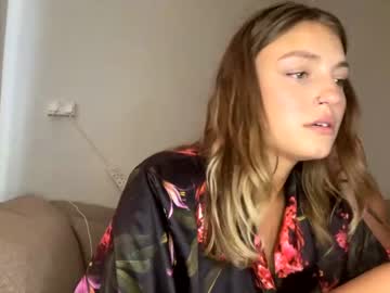 webcam couple axelxmistyminx today image #2501427