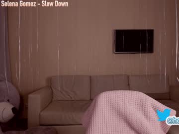 webcam girl hollyextra today image #1129421