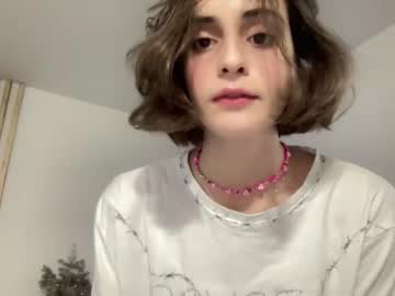 webcam girl crown_of_vice01 today image #3513150