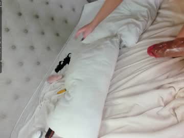 webcam girl lil_angell_ today image #1885267