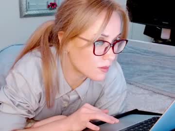 webcam girl myassistant today image #867082