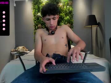 webcam man nicky_vances1 today image #2695495