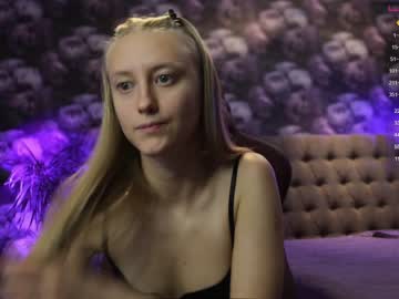 webcam girl angeellina today image #3827938