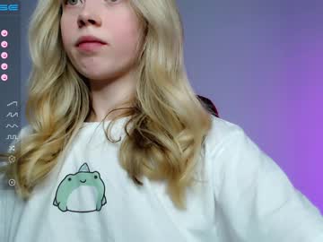 webcam girl small_blondee today image #3796563