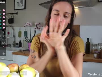 webcam girl liaisonsdangereuses today image #266366