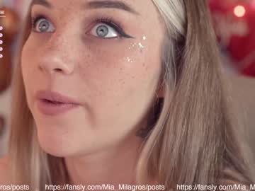 webcam girl mia_milagros today image #2346485