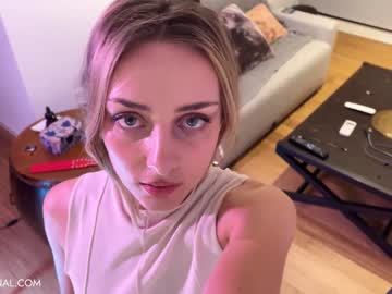 webcam girl ksensational today image #3822147