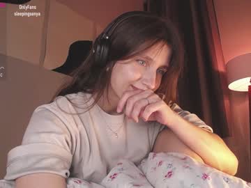 webcam girl sleepingsonya today image #3947866