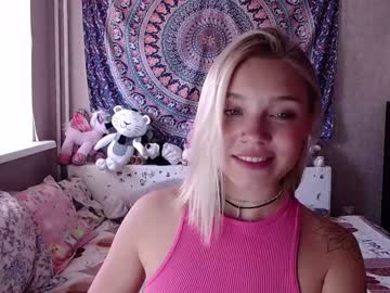 webcam girl babyfromtheforest today image #2441842