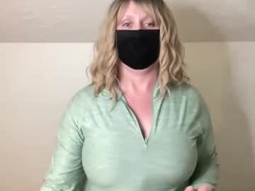 webcam girl queengoddessmsrie today image #4062298