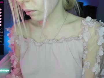 webcam girl xxxhoneyxx today image #3709185