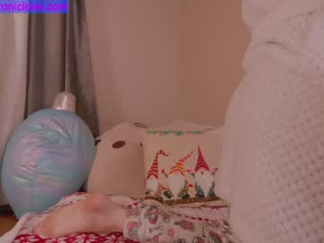 webcam girl chroniclove today image #3399693