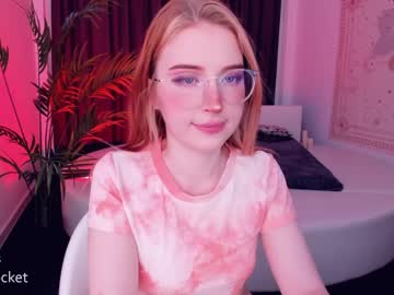 webcam girl pocketrocket_ today image #545750