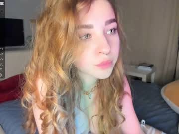 webcam girl zoe_0 today image #1108472