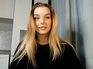 webcam girl lexiee_ today image #2258383