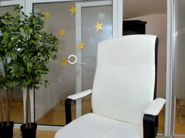 webcam girl ingridblondy94 today image #1593783