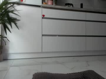 webcam girl meryfoxxx today image #2535700