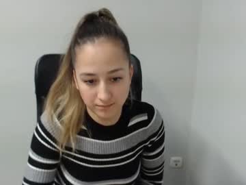 webcam girl chloya_tqo today image #3251977