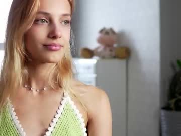 Cam for luna_moonie