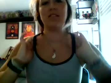 webcam girl allyxxriot today image #338363