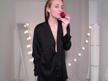 webcam girl e_l_o_d_i_e today image #1890415