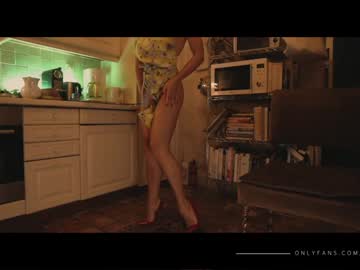 webcam girl lucieoude_ today image #2546210