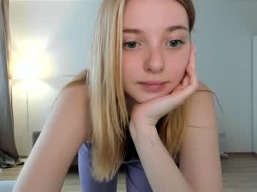 webcam girl olli_ver today image #3000307