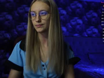 webcam girl angeellina today image #3628971