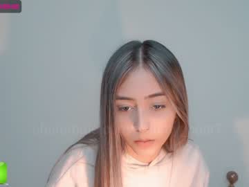 webcam girl gummy_bear7 today image #801600