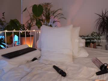 webcam girl _deepthroatgalactica today image #2070761