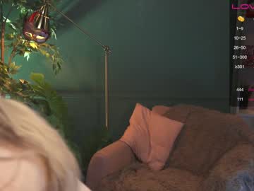 webcam girl effielinkis today image #1064040