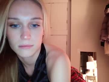 webcam girl daddyslittleangels_ today image #1462374