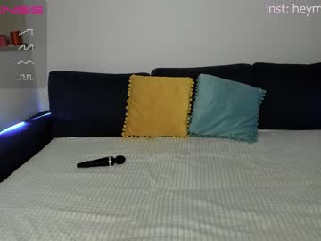 webcam girl heymamawolf_ today image #2995219