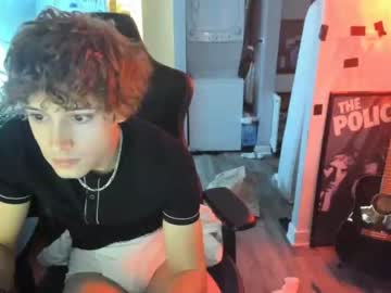 webcam man bashful4200 today image #3049767