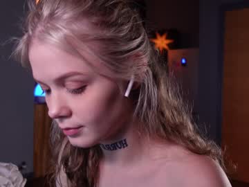 webcam girl tendertainted today image #2851735