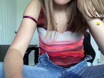 webcam girl eatmypie69 today image #1738178