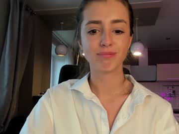 webcam girl coy_amina_ today image #3057299