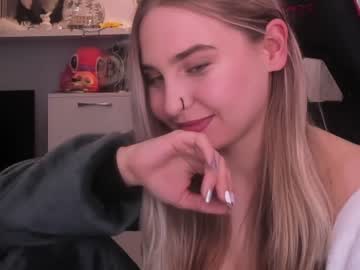 webcam girl sweetmila1 today image #3312570