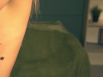 webcam girl lolly_bella_ today image #897159
