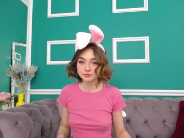 webcam girl adelewilson__ today image #1241942