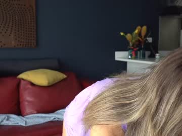 webcam girl beyllove_d today image #2234886