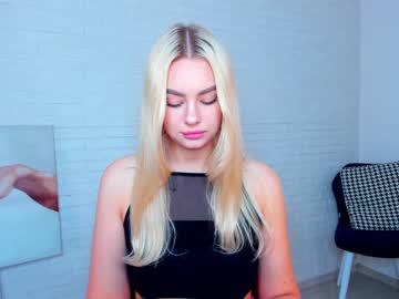webcam girl 8a8y_nura today image #1700950