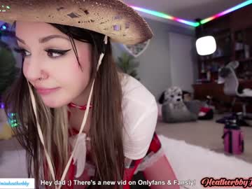 webcam girl heatherbby9 today image #1168719
