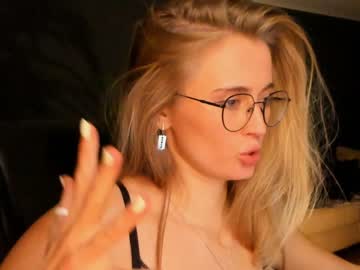 webcam girl linellali today image #2924953