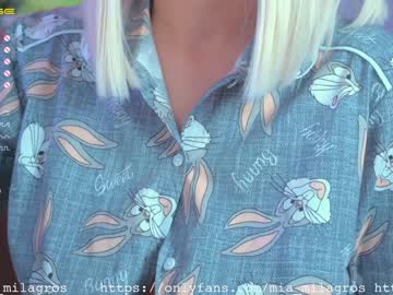 webcam girl mia_milagros today image #765775