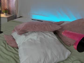 webcam girl mollybaker_ today image #1952284