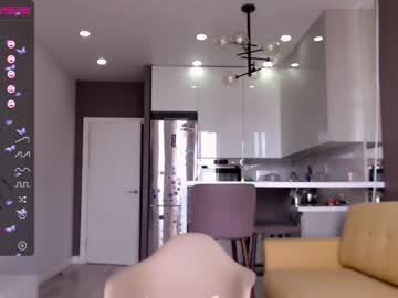 webcam girl small_blondee today image #1880959