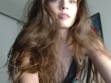 webcam girl isia_slay today image #2342846