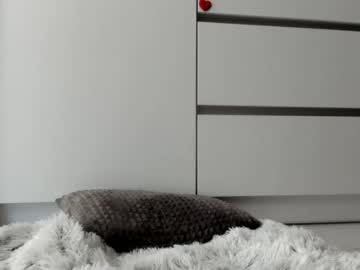 webcam girl meryfoxxx today image #1916940