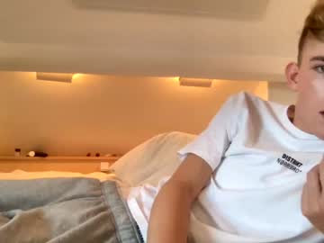 webcam man koen4444 today image #2523089